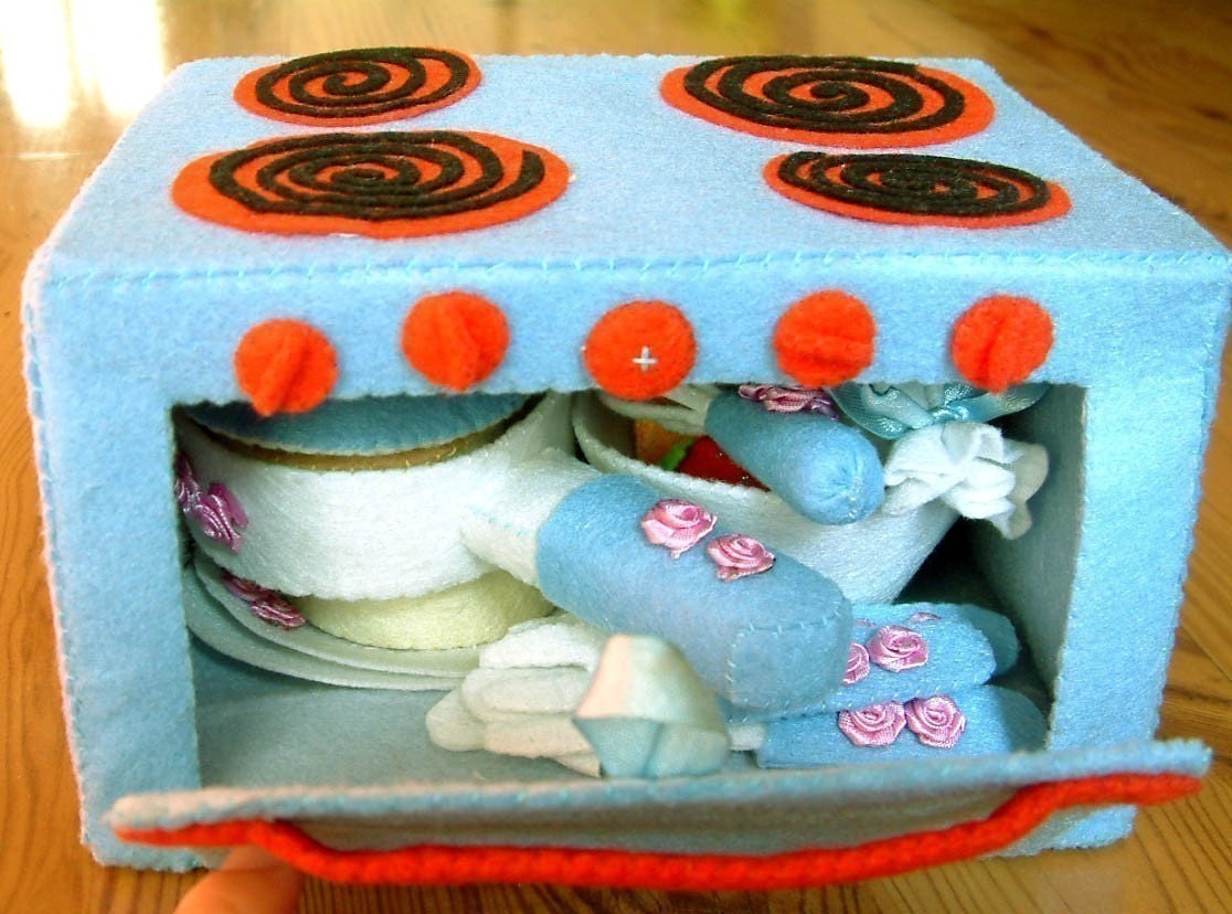 DIY felt Bake Oven and cooker set(12 in 1)---PDF pattern and instructions Via Email--T04