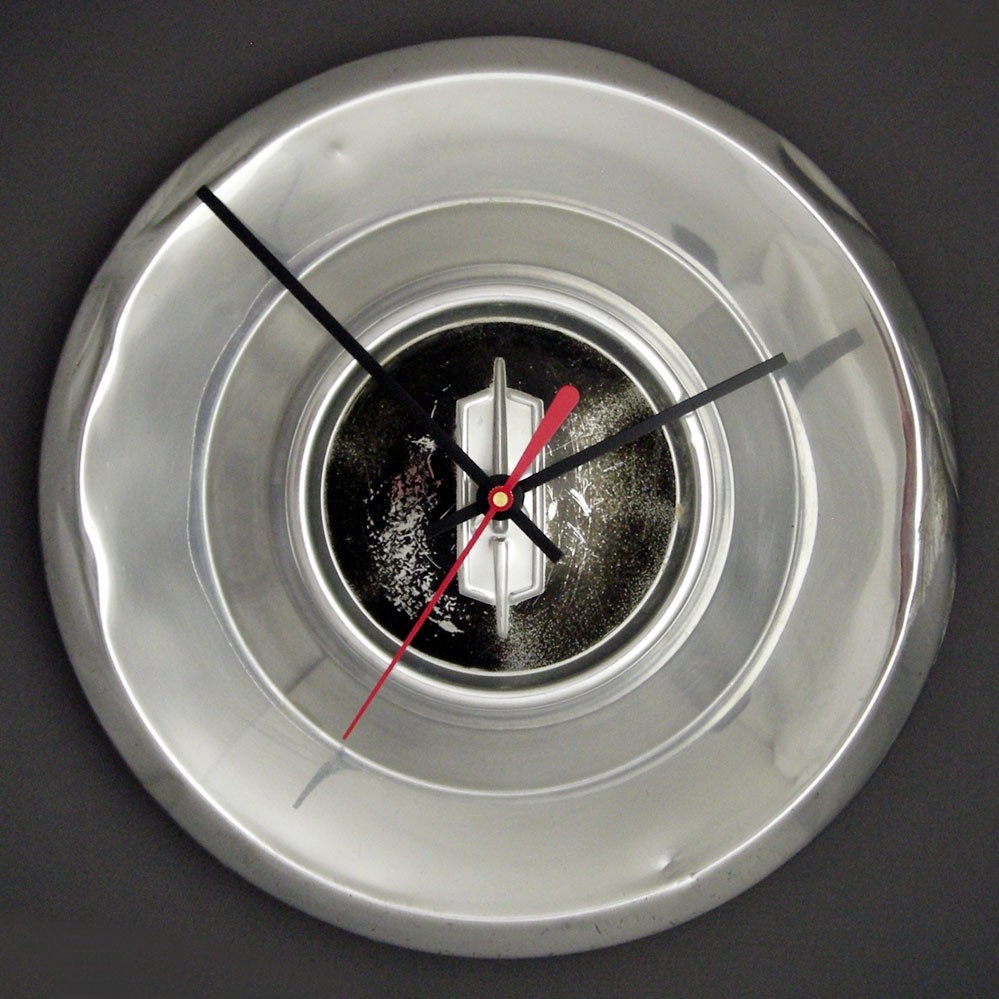1966 - 1967 Oldsmobile Toronado Hubcap Clock - GM - General Motors - Classic Car Clock