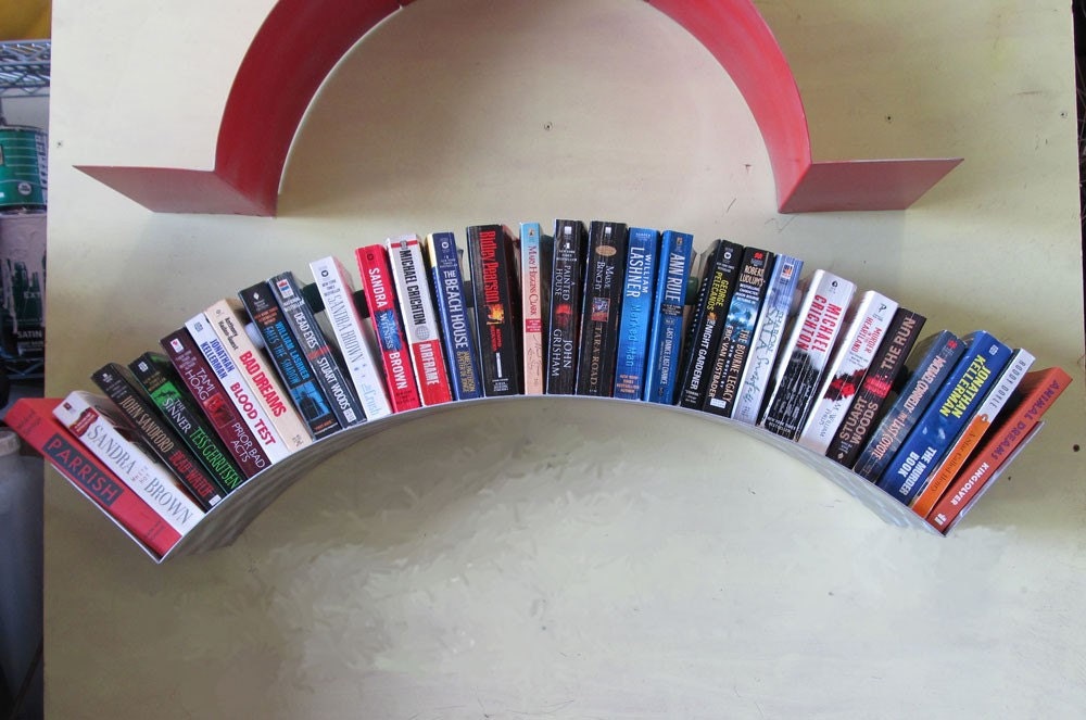 Arc metal bookshelf