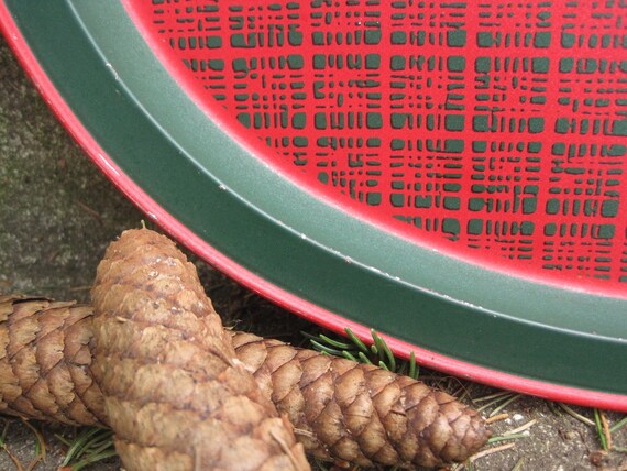 Vintage Christmas Decoration Sale Hunter Green and Country Red Plaid Oval Metal Serving Tray