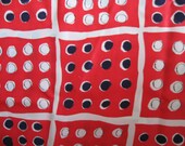 SALE, see shop annoucement. VTG fabric: Silky circle gets the square...