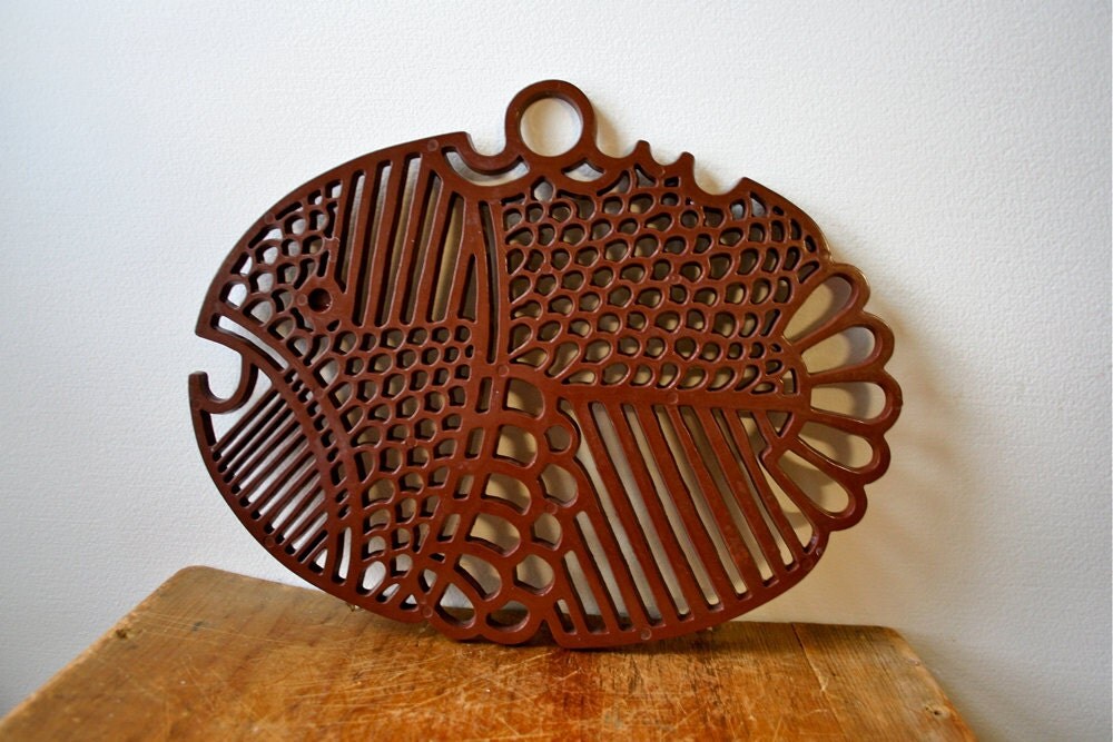 Vintage Dansk Denmark Plastic Fish Hanging Trivet Chocolate Brown SALE was 28