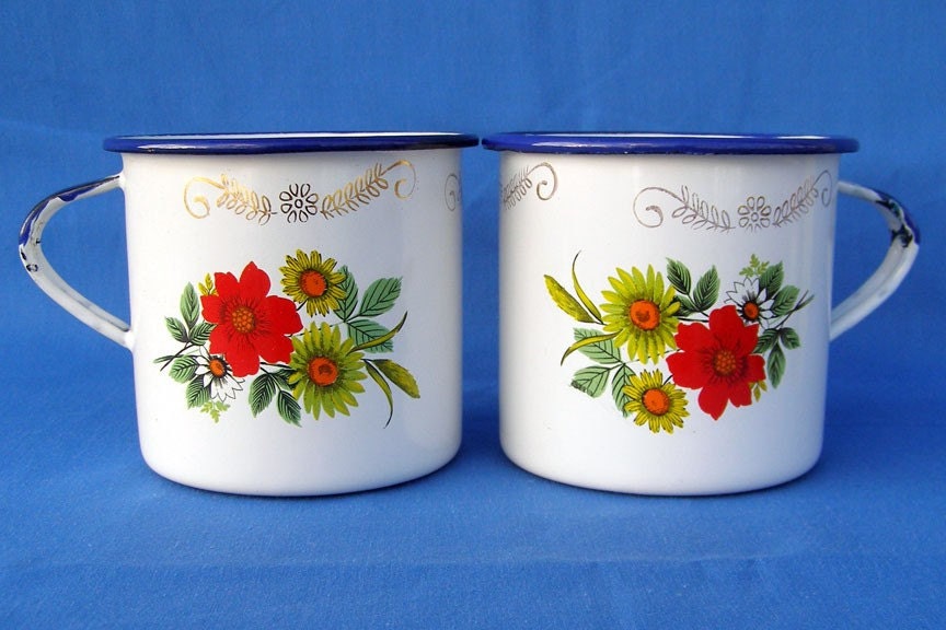 Vintage Set of Two TrEs White Enamel Cups With Flowers