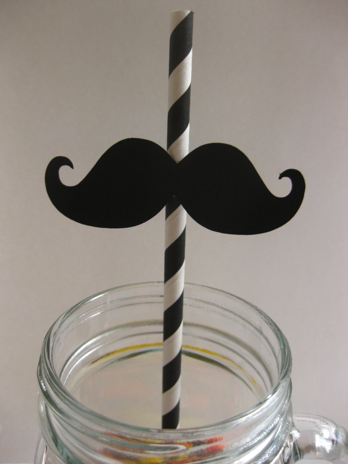 25 Imperial Style Black and White Mustache Straws