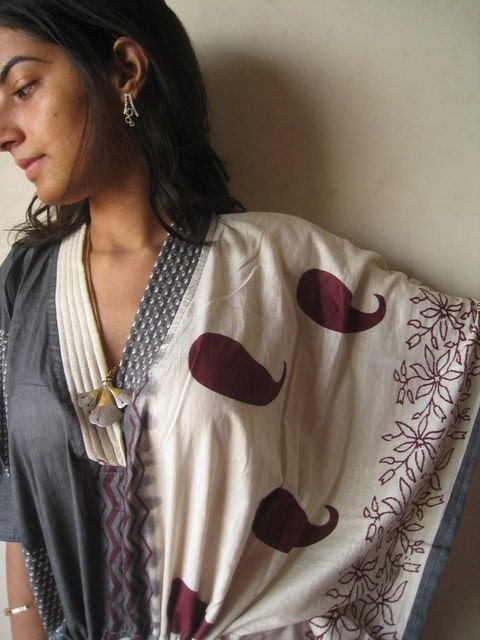Lovely Paisleys Gray kaftan