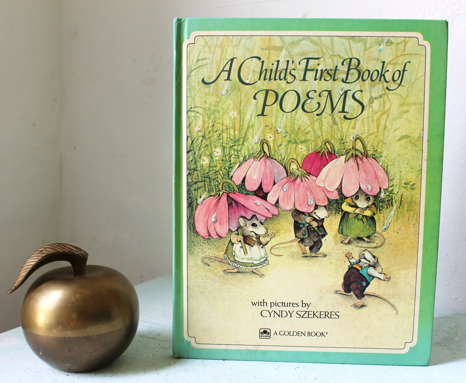 Cyndy Szekeres' Book of Poems Cyndy Szekeres