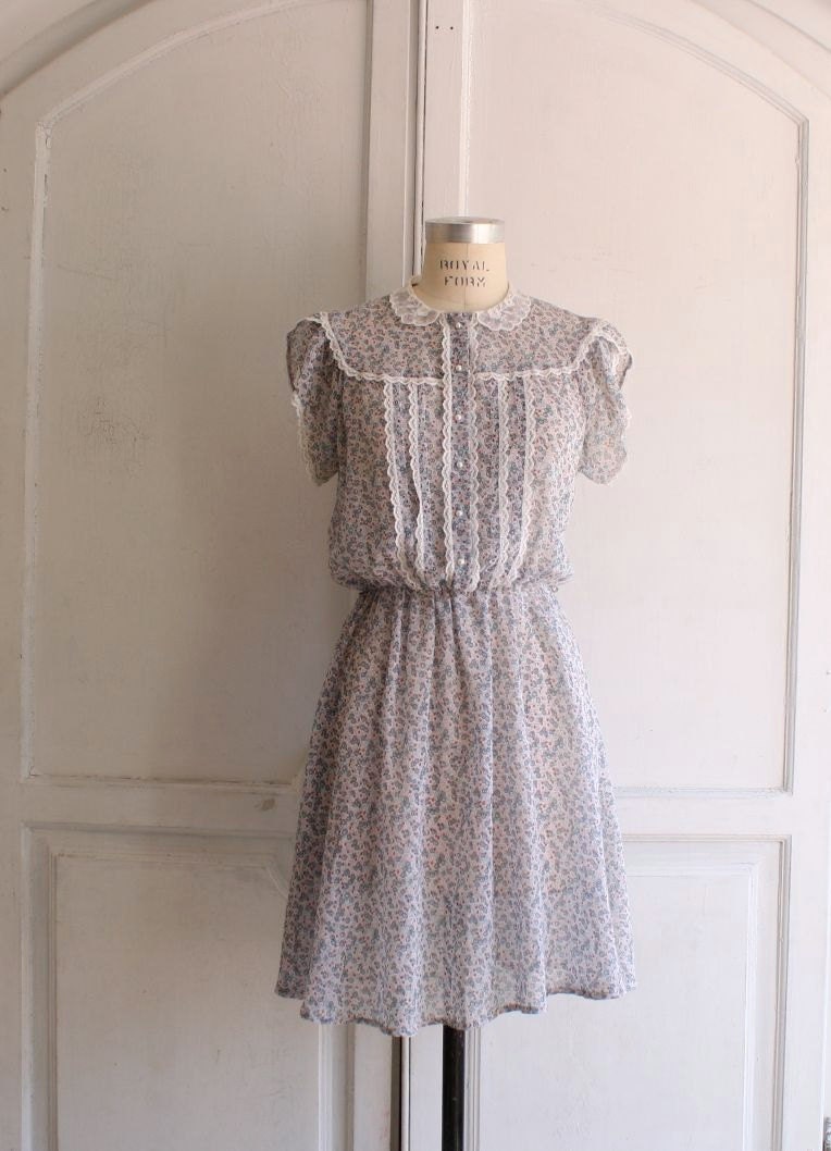 70s ditsy floral lace prairie dress