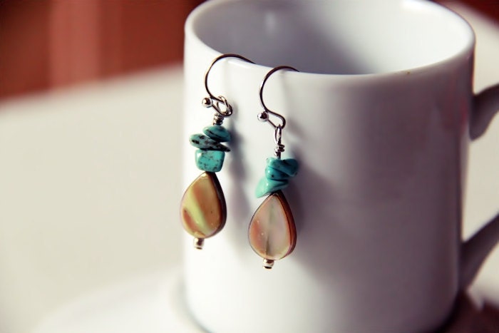 Felicity - Turquoise Chips and Olive Mother of Pearl Teardrop on Silver Plated Ear Wires - Green . Shell . Teardrop . Beach