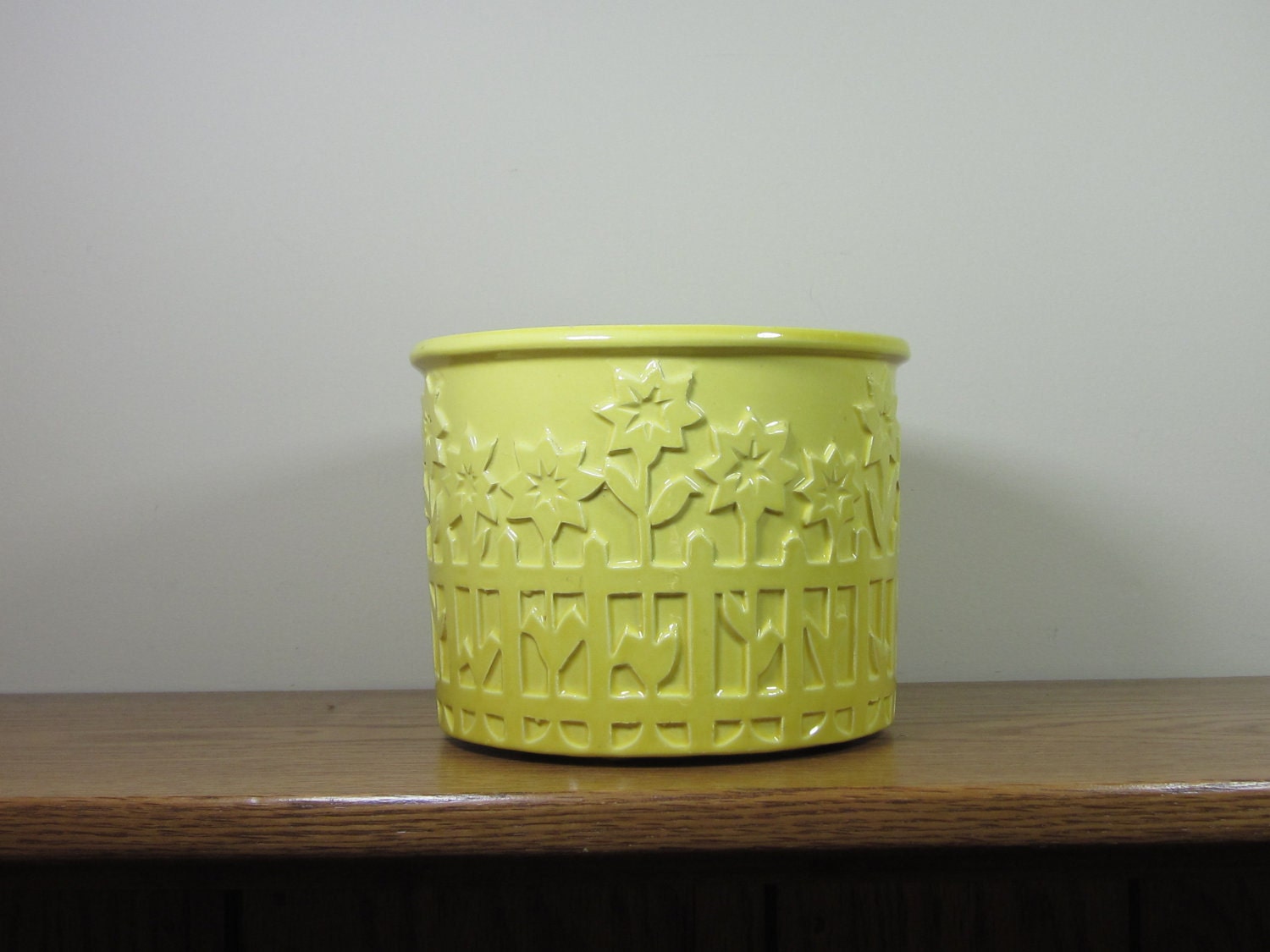 Vintage Haeger Flower Pot Planter in Yellow by Domus Modern on Etsy