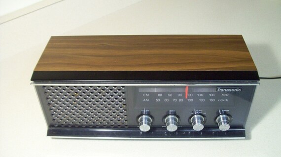Vintage 70s Panasonic AM FM Radio Model RE 6513 by by DomusModern