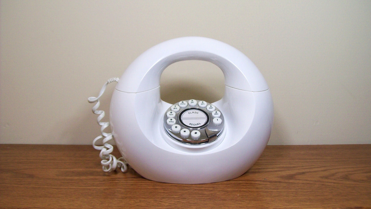 Vintage Donut Phone White Push Button