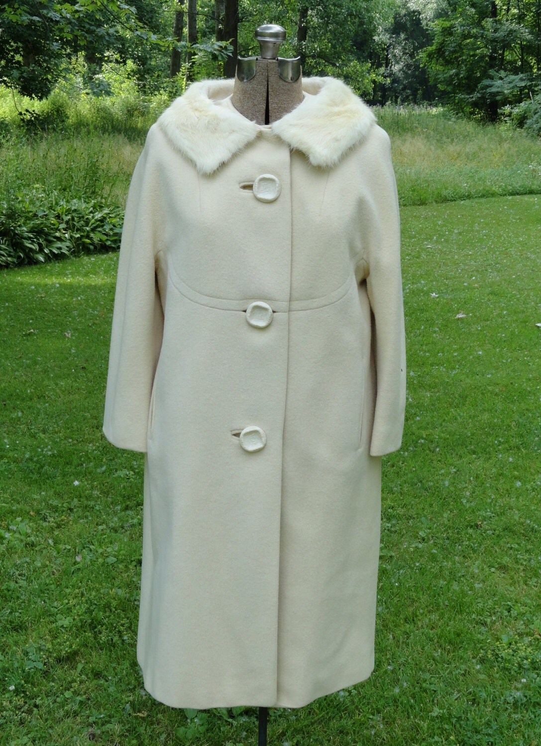 Vintage 1950s Cream Wool Coat With Fur Collar By Sweetbabyelyse