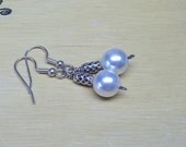 White vintage faux pearl earrings wedding favors treasury item