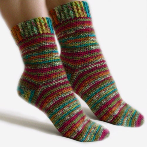 Easy Adjustable Socks PDF Crochet Pattern By CrochetSpotPatterns