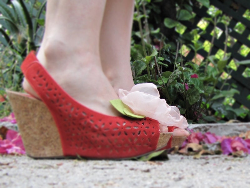 Pale Pink Chiffon Shoe Clips- Flower Shoe Clips- Spring Summer Fashion