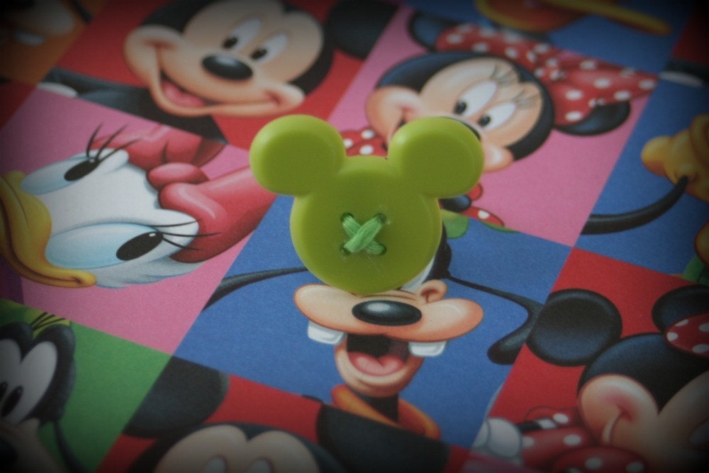 mickey mouse button ring - lime green - adjustable - disney