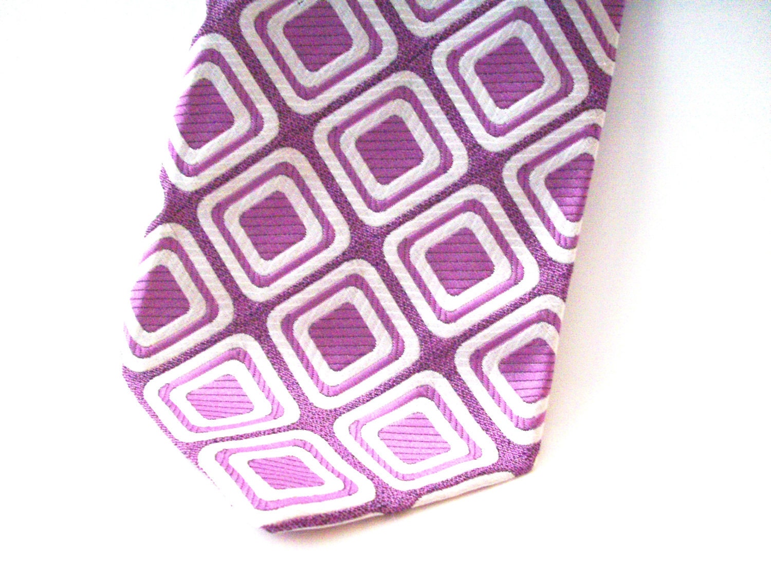 Vintage 60s 70s No Label Purple Op Art Super Wide Kipper Tie