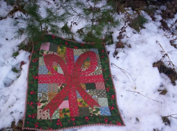 Holiday Baby Quilt - 'The Christmas Gift' - by Anotherghostquilts