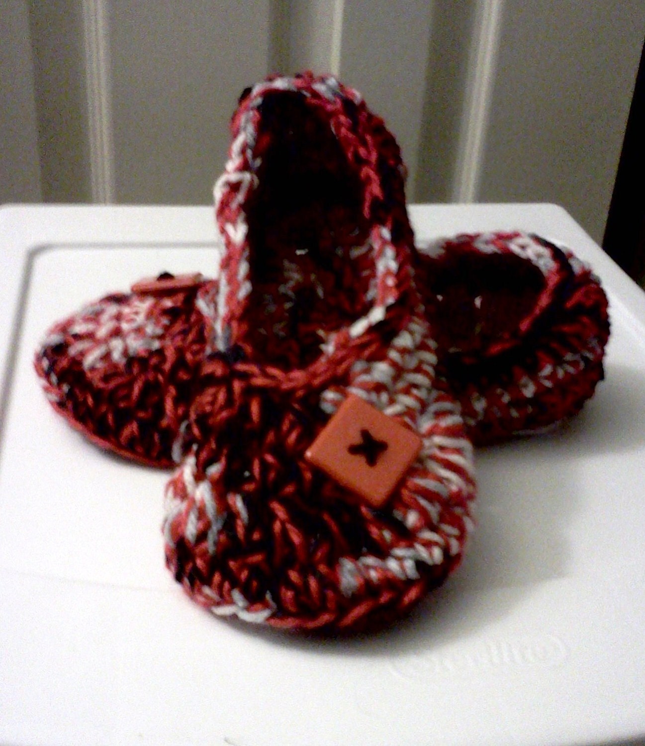 Ladies Slippers.....in Red, White and black, in YOUR size.