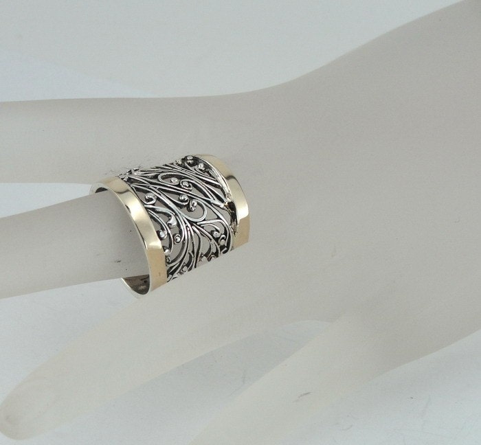 Great Handcrafted 9K Yellow Gold Sterling Silver Ring size 7 (s r11300