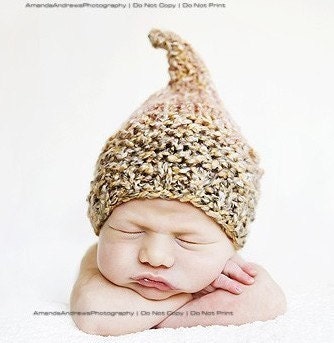 Knitted Kiss Elf Hat for Newborn Baby, Brown and Cream Acrylic Yarn, Photography Prop