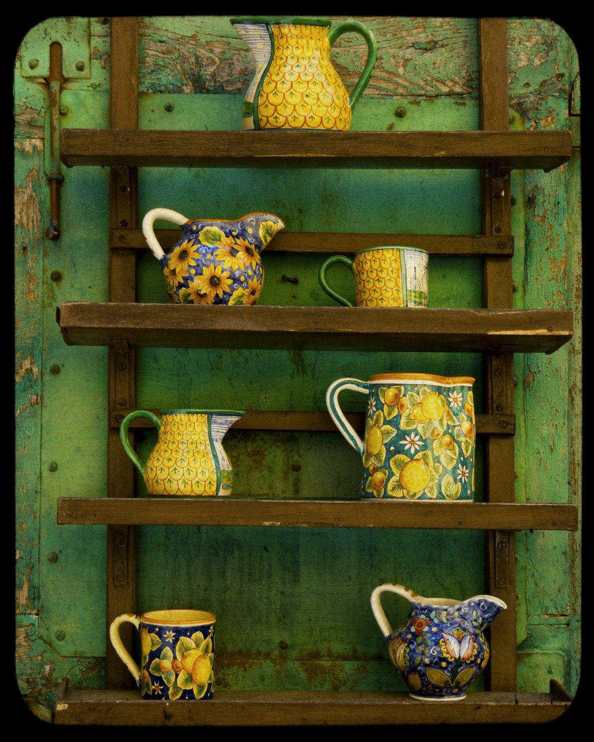 Photo of yellow ceramic pitchers - kitchen art crockery pottery majolica shabby chic green flowers - Kitchen Life - ita0012