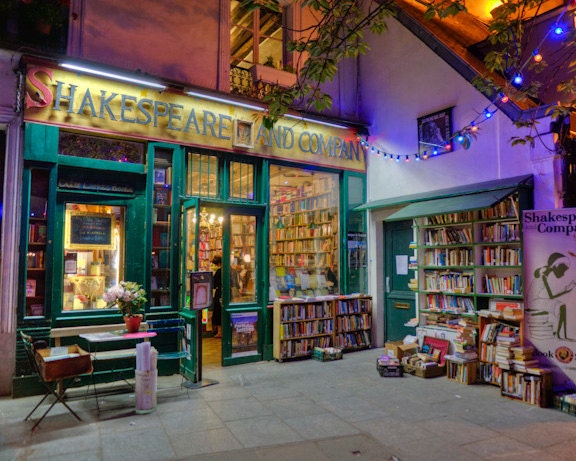 Shakespeare and Company photograph -- Paris bookstore photo, books, Notre Dame, Seine, france, french - A Fine Little Bookshop - par0008