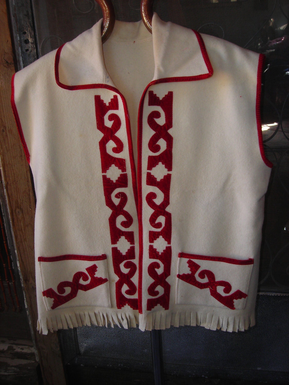 Unisex Vintage Cream w/Red Southwestern Design Wool Vest - Size L-XL