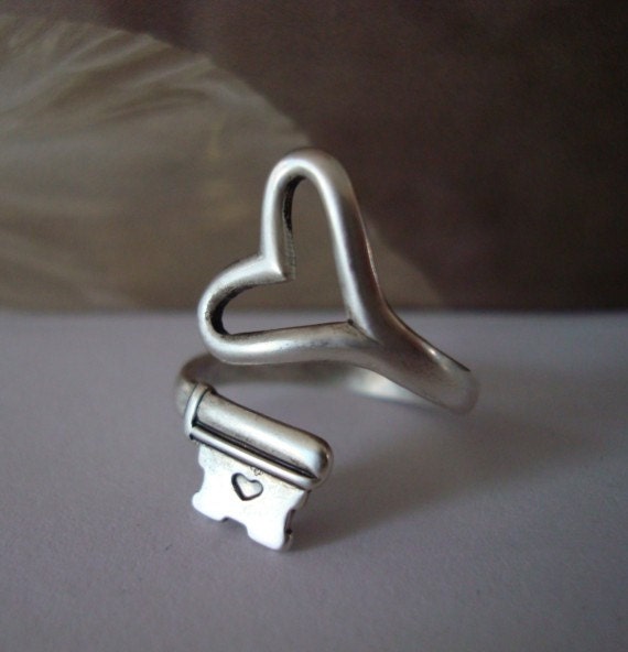 Steampunk Sale, Gothic Skeleton Key Heart Ring, Quality Sterling Silver Finish Not Nickle Silver