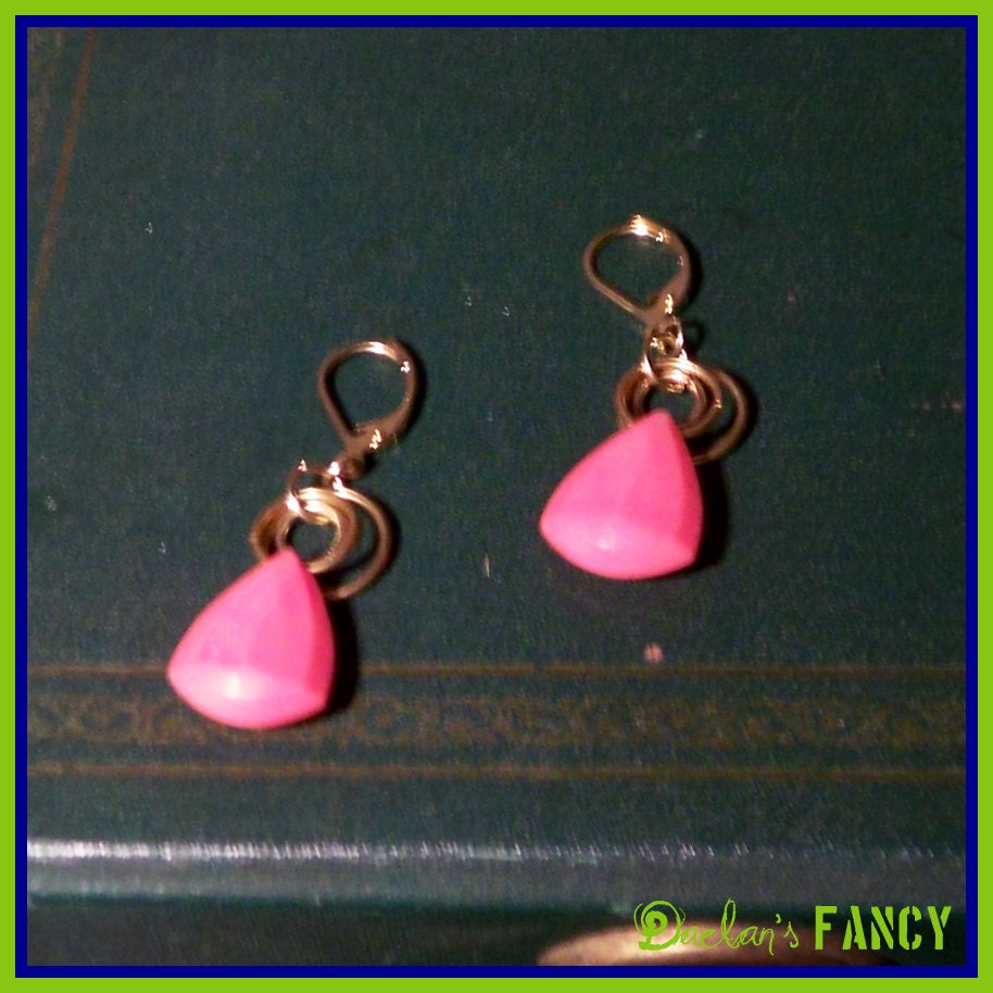 Salmon Peachy Pink Faceted Reuleaux Triangle and Gold Ring Dangle Earrings. free shipping