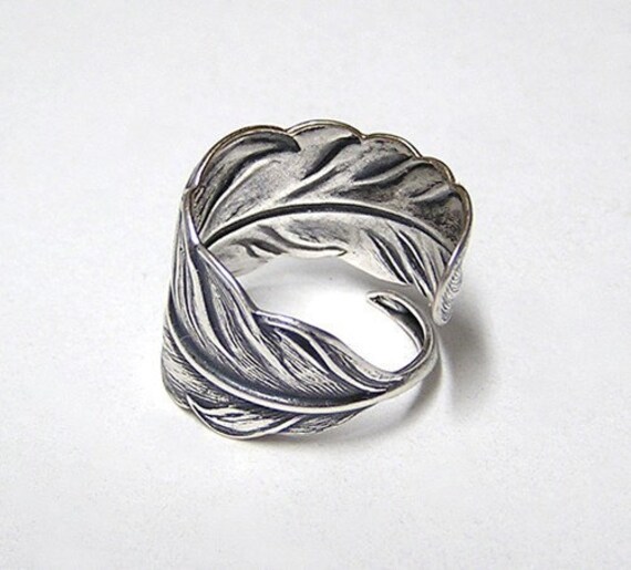 Steampunk ANGEL FEATHER, Victorian, Adorable feather wraps around finger, Silver