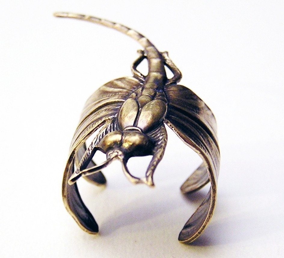 Dragonfly Ring, ADORABLE wing wraps around finger