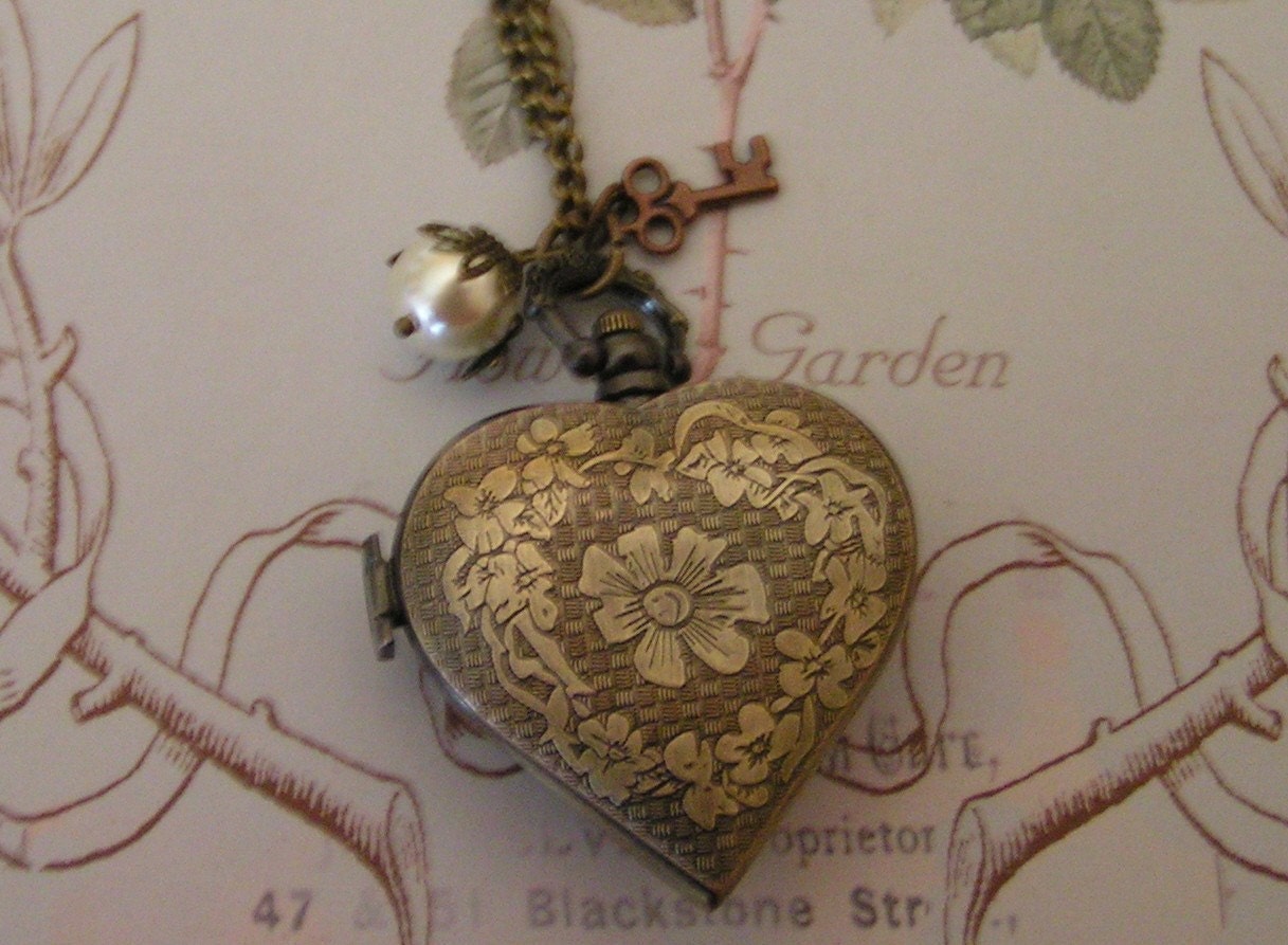 How Time Flies - My Love - Brass Skeleton key and Ecru Filigree Leaf Cap Pearl Detailed Filigree Cut Out Heart Locket Watch