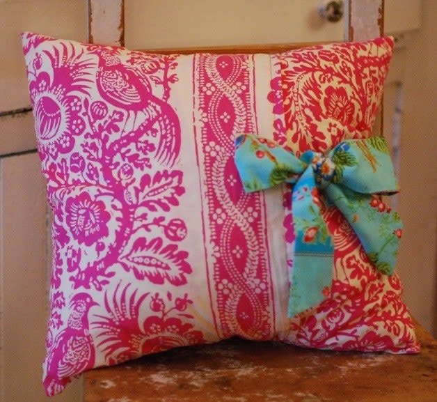 Cottage Pillow, Decorative Pillows, Throw Pillow, Cottage Chic Pillows