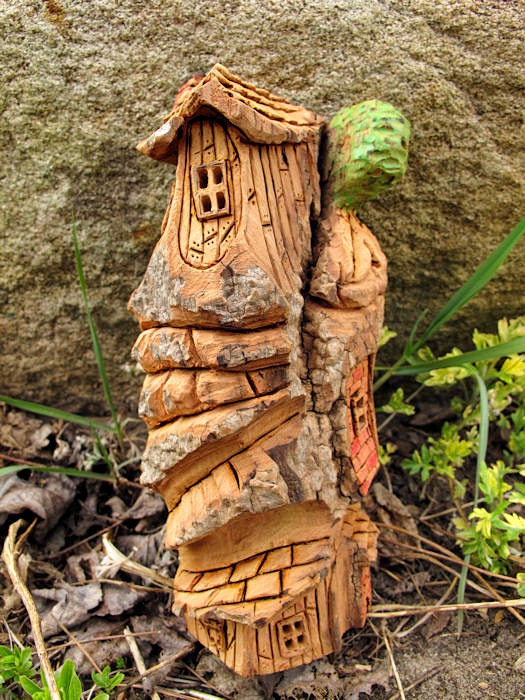 Cottonwood Fairy House Hand Carved - Hideaway