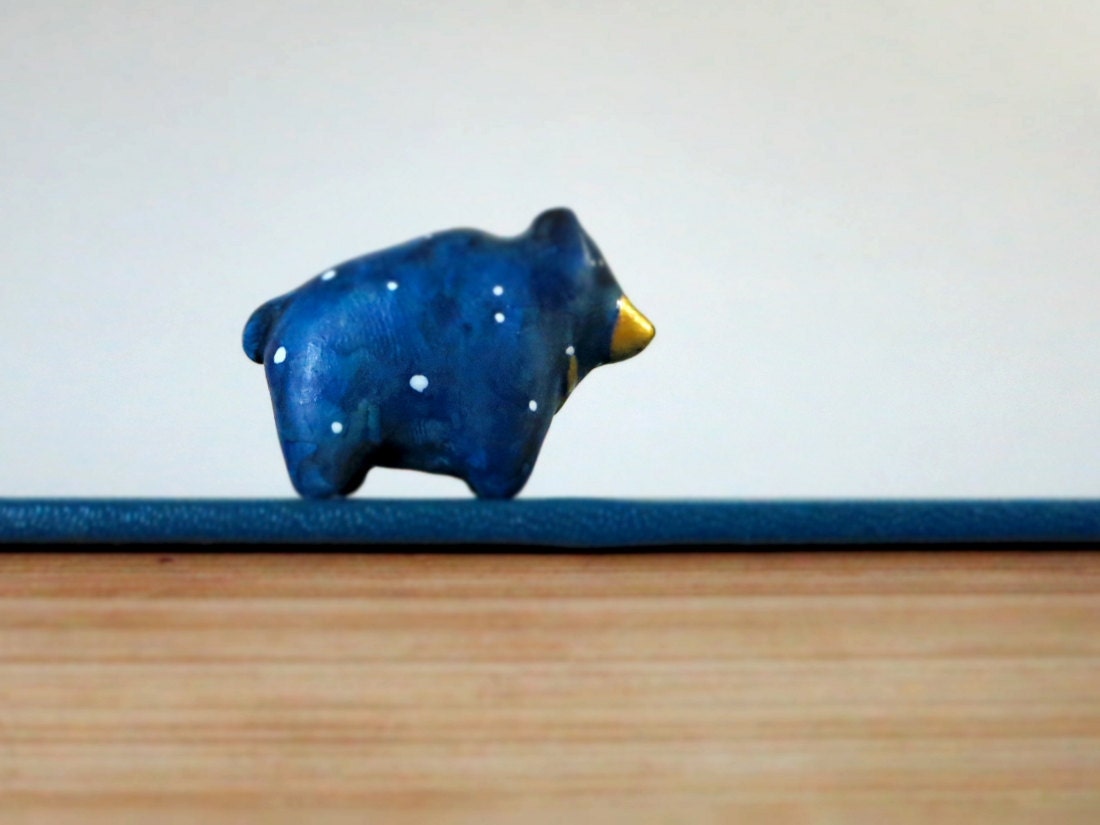 Stellar Bear pocket totem figurine