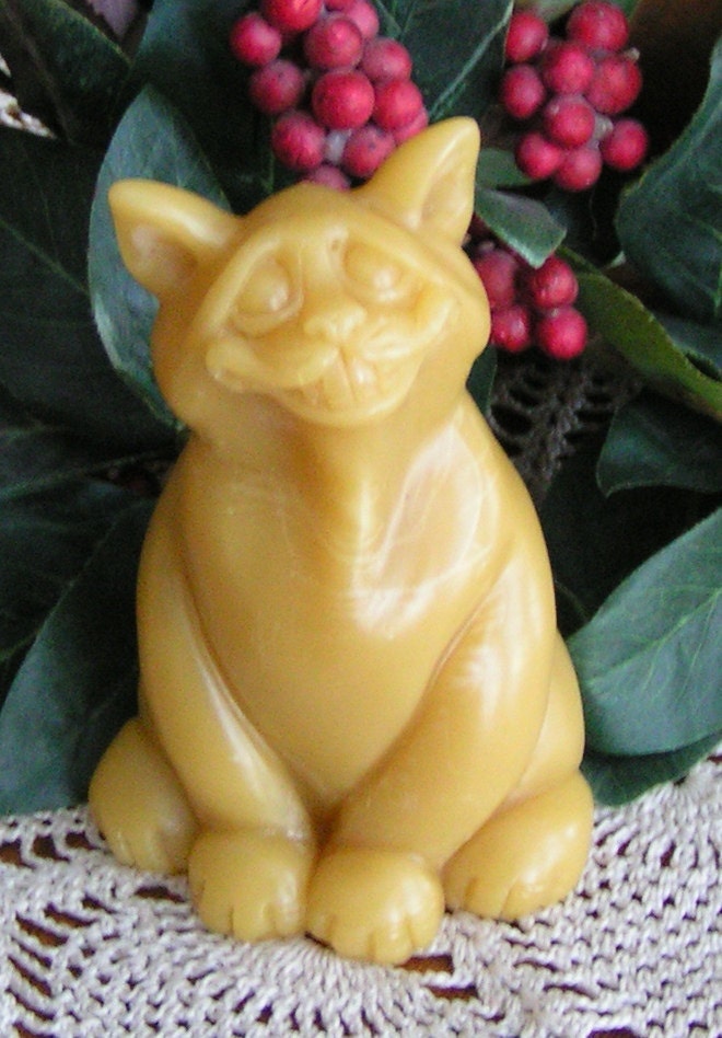 Beeswax Candle Grinning Fat Cat