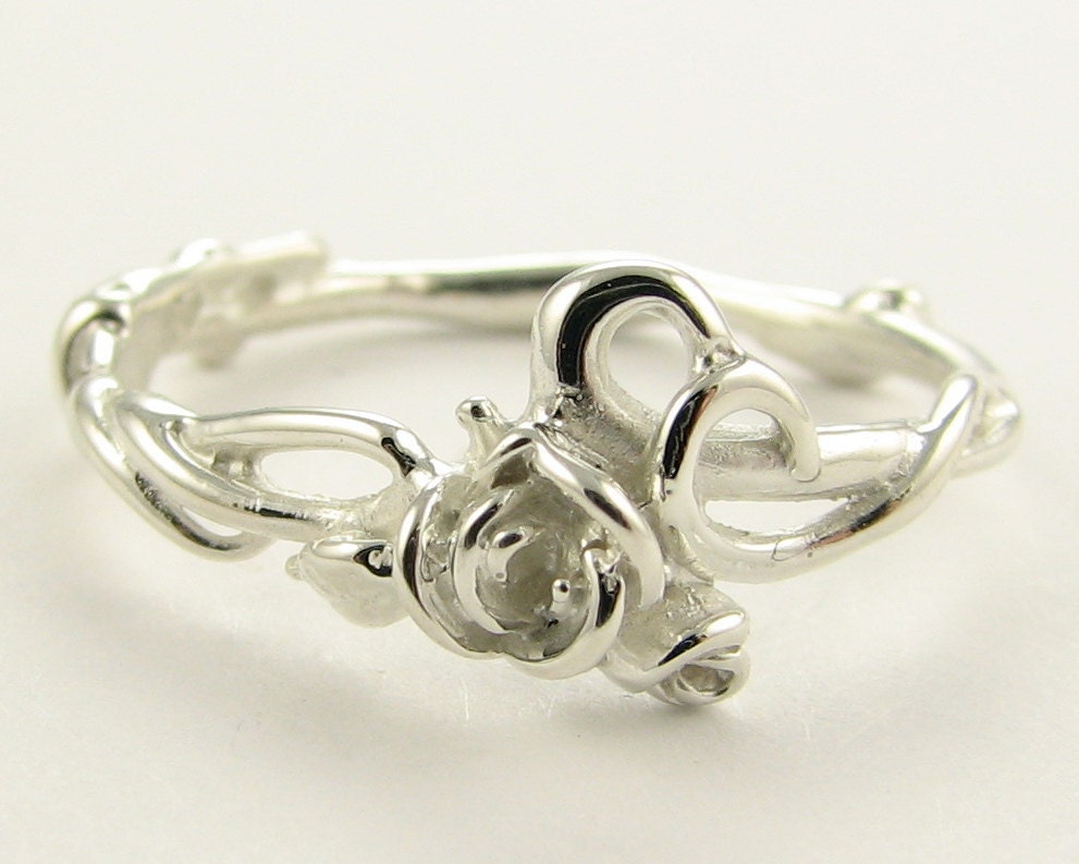 Rose Garden Ring in Silver