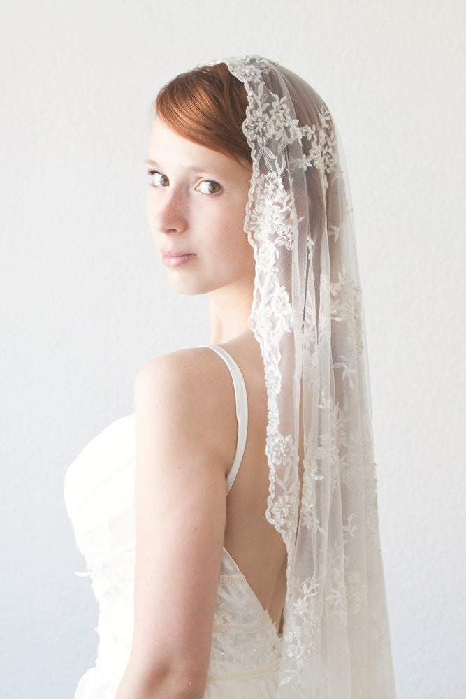 Timeless Romance - Small Mantilla Veil - Made to Order