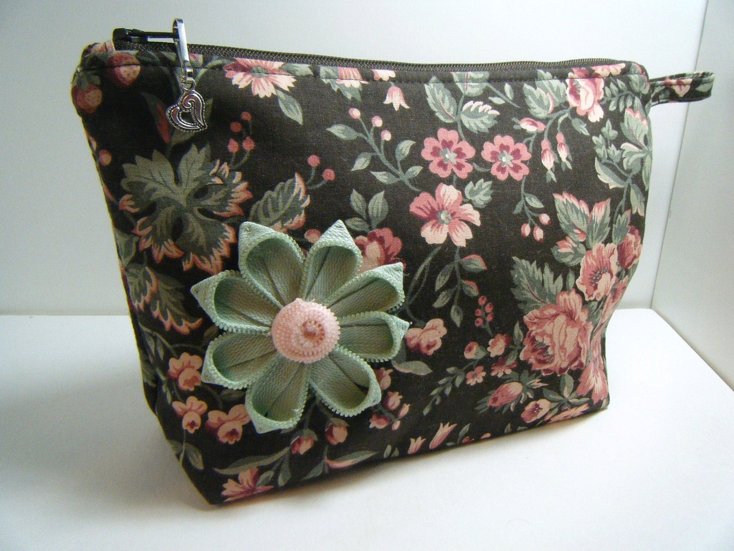 SALE HALF OFF Green Makeup Cosmetic Organizer Zipper Flowered Bag