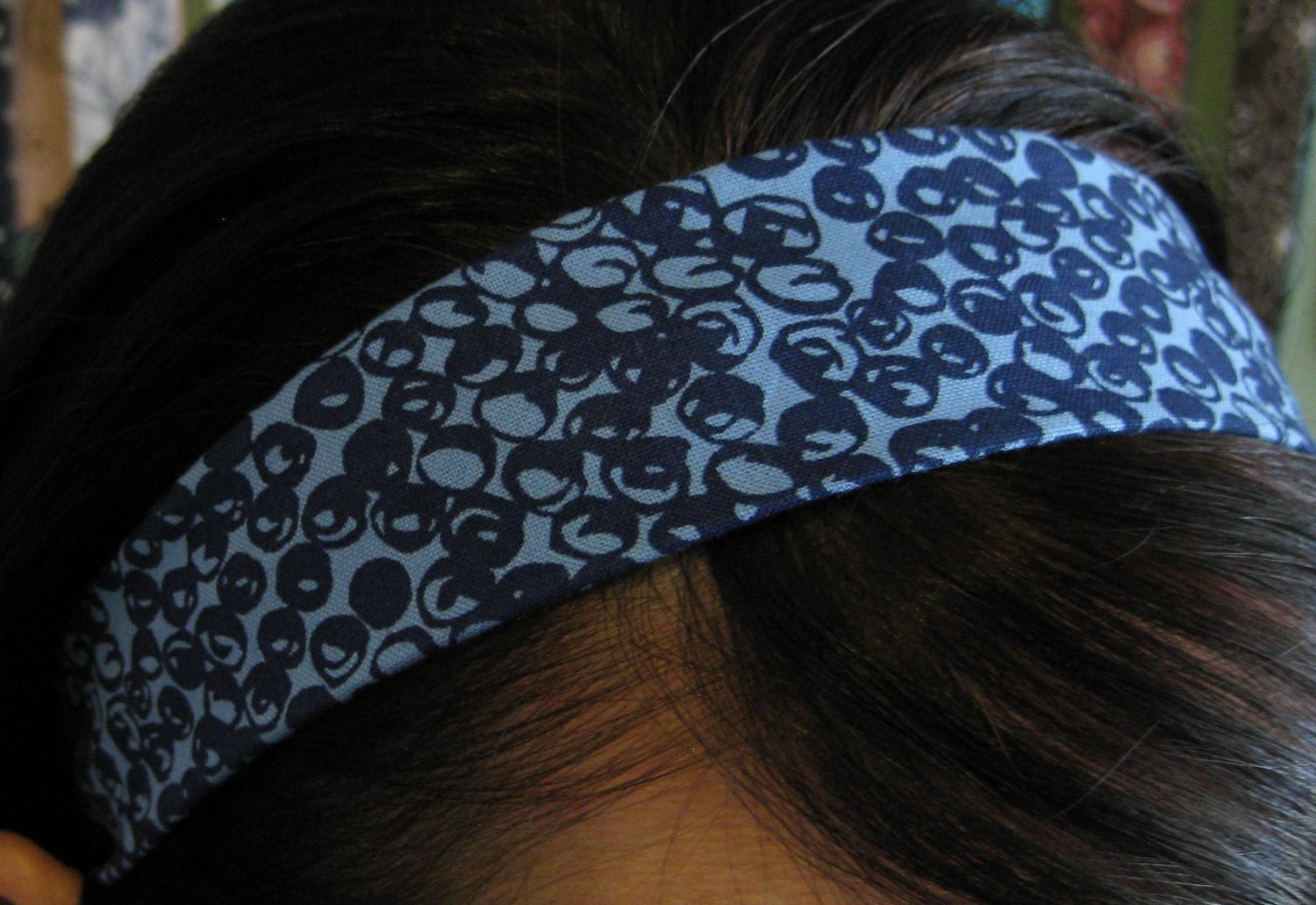 Blue Messy Circles on a Light Blue Stay Put Headband