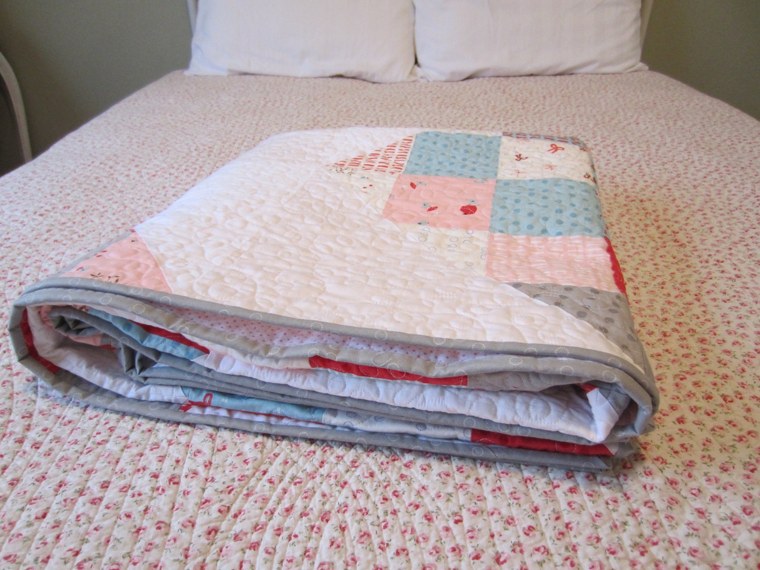 LARGE HANDMADE QUILT A Walk In the Woods