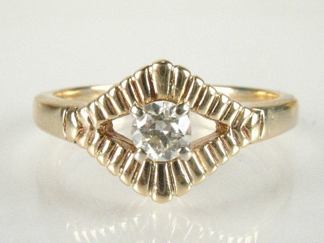 Vintage Diamond Engagement Ring - 0.20 Carat Transitional Cut Diamond