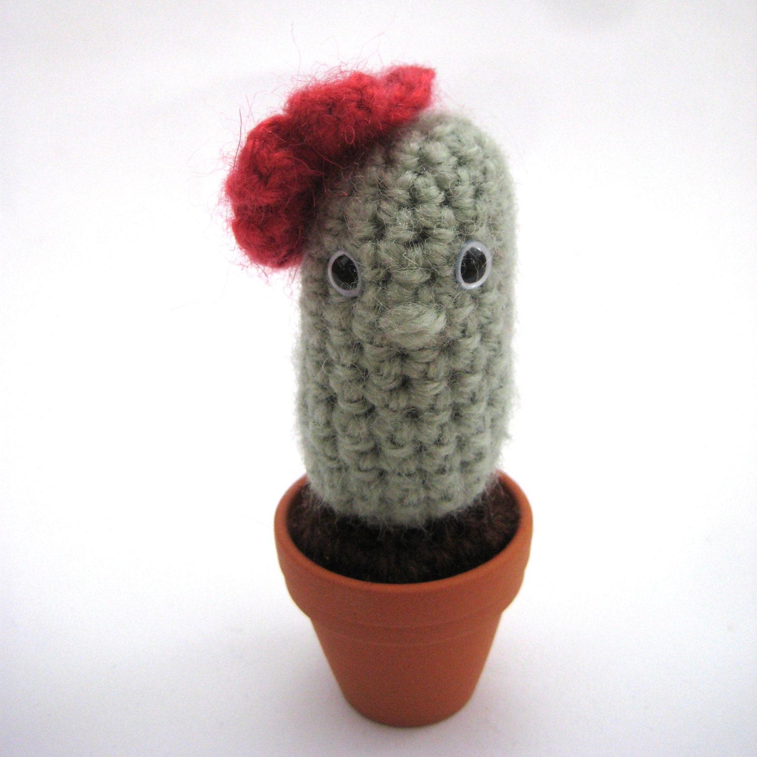 Amigurumi Cactus desktop companion with red flower - Sylvia