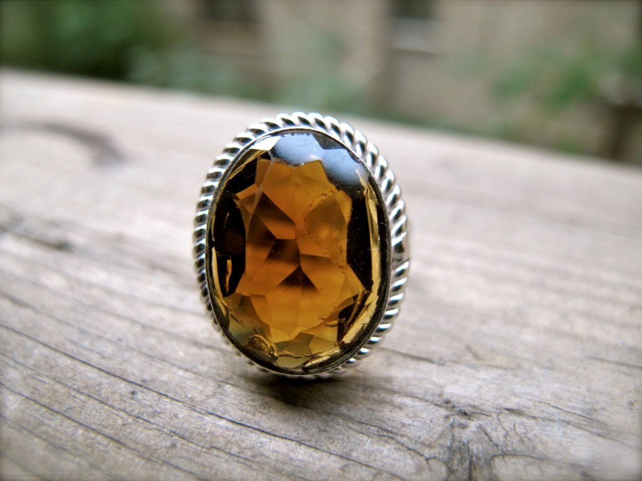 Oak Amber Whiskey Ring