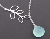 Branch and chalcedony lariat in white gold (N140)