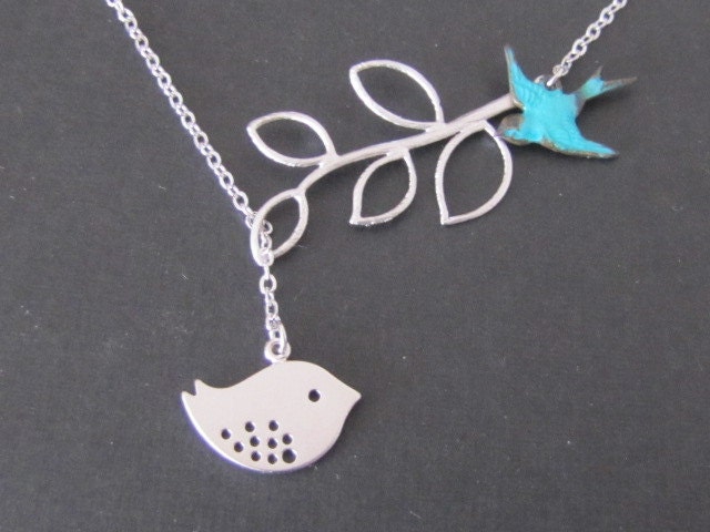 First date on a branch lariat in white gold (N120)