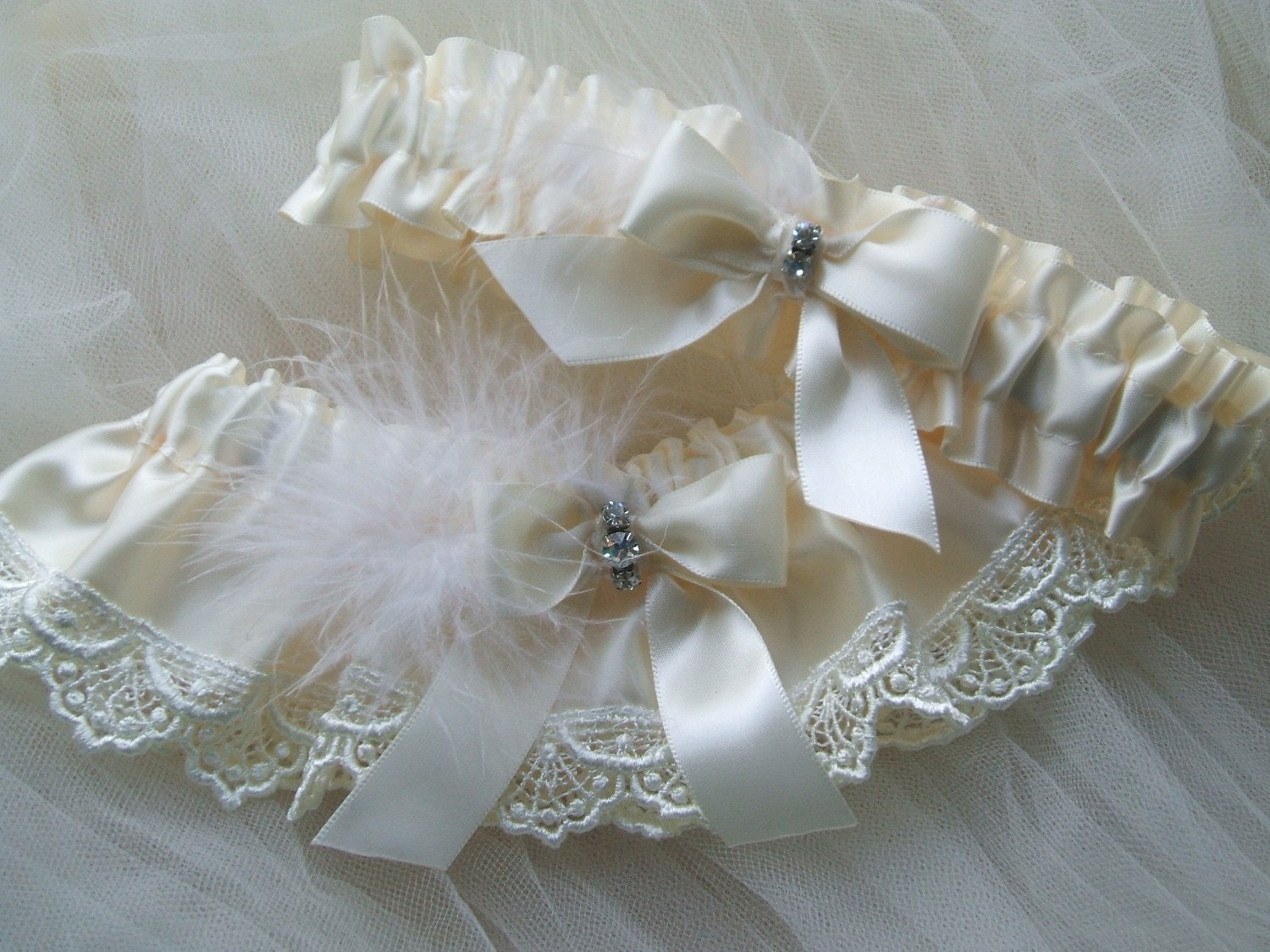 Wedding Garter Set Ivory Satin And Ivory Venice Trim Lace