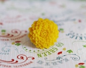 Yellow chrysanthemum flower ring