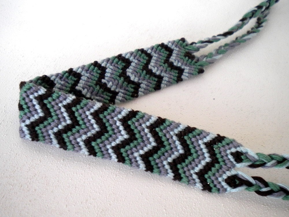 double-chevron-friendship-bracelet-mint-chocolate-by-audgpodge